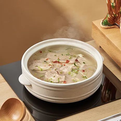 Northwestern-Style Braised Lamb in Spicy Broth