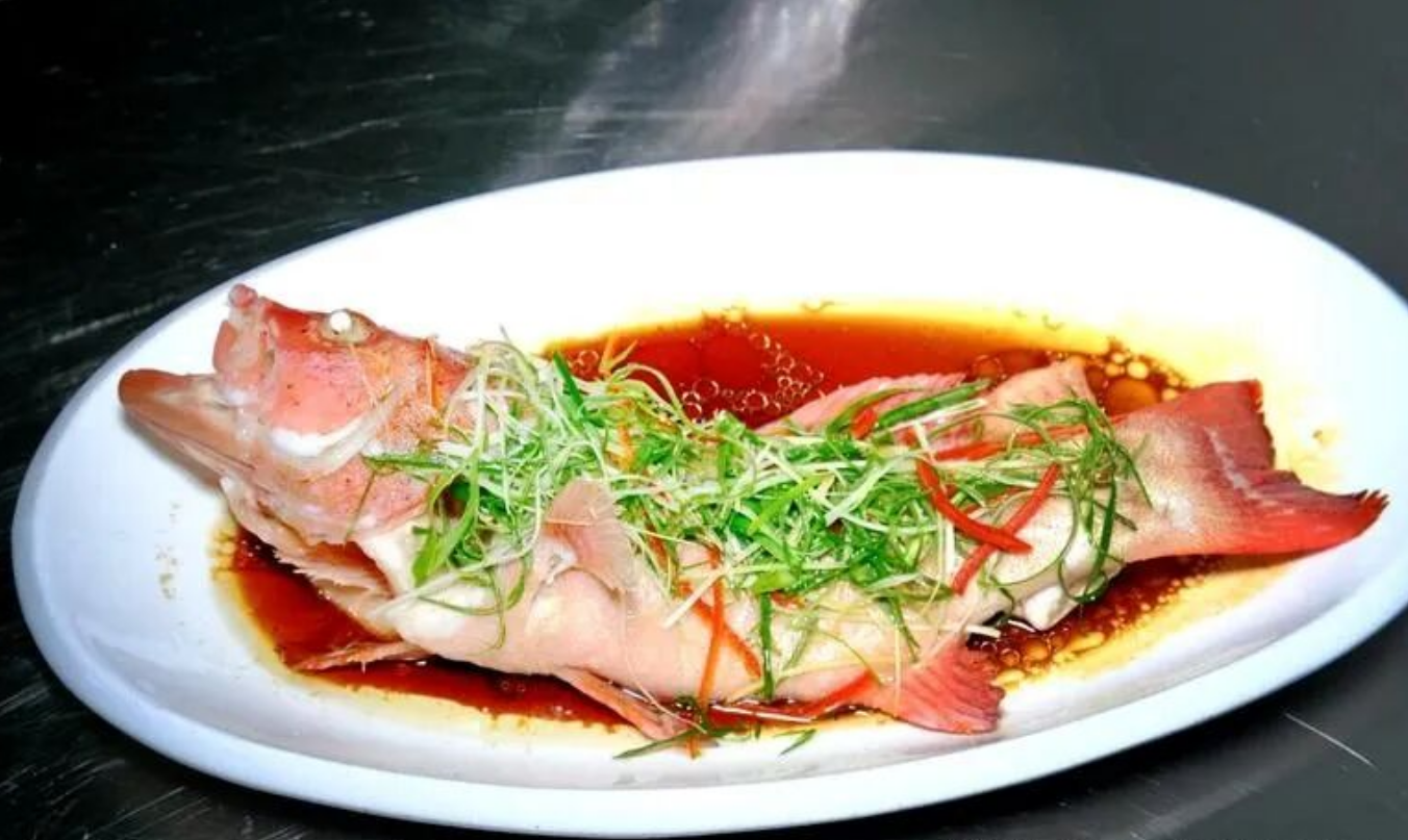 How to Cook Perfect Steamed Red Garoupa with Classic Cantonese Techniques