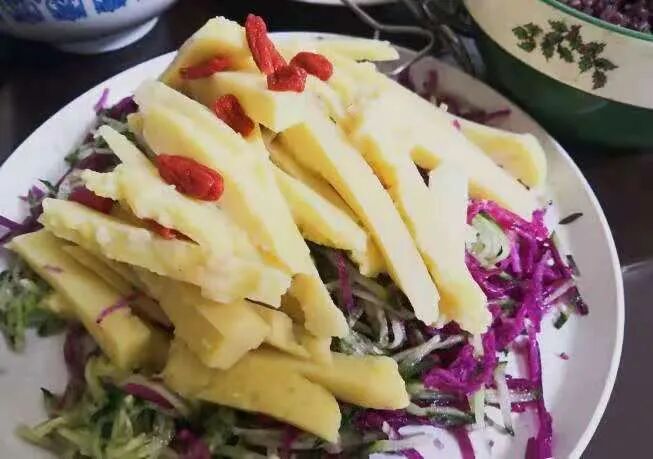 Gluten-free delicious pea cake