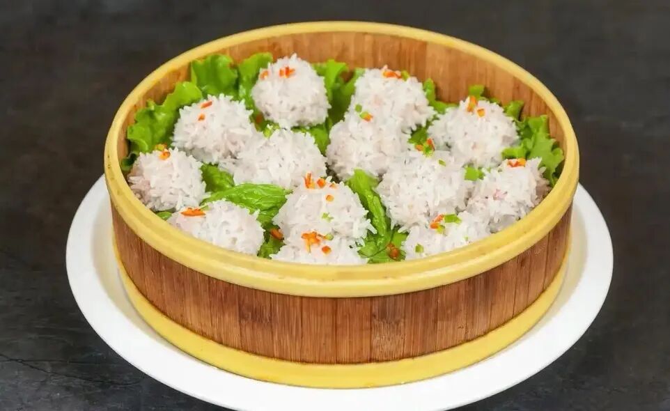 Step-by-Step Guide to Making &ldquo;Pearl Meatballs&rdquo;
