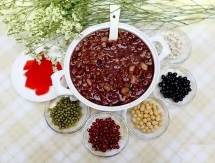 Gluten-Free Recipes: Porridge and Rice Noodle Breakfasts