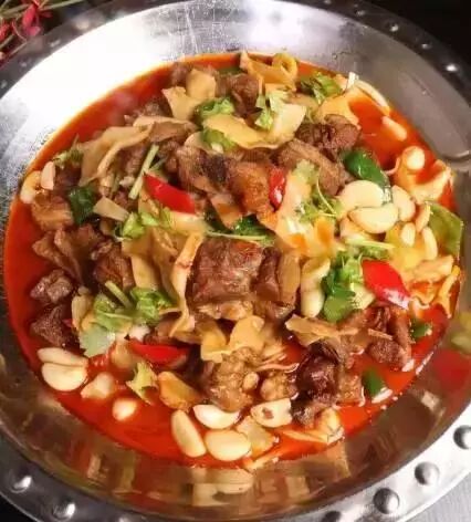 Chinese Delicacy: Bashibay Lamb Stew with Flatbread