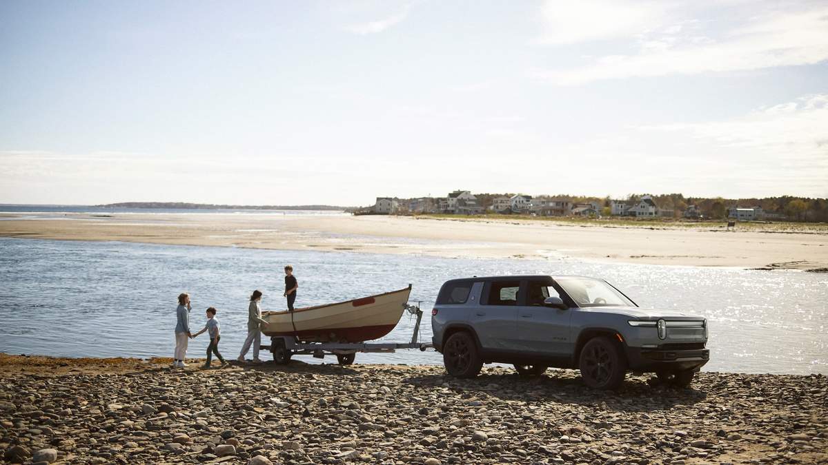 Best Electric SUVs for Towing: Capacity, Range, and Performance